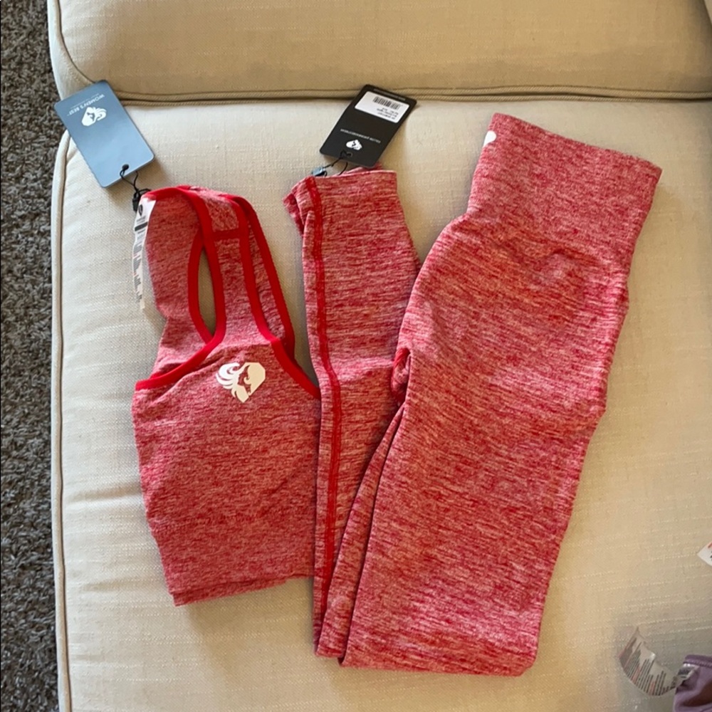Women’s Best legging and sports bra set. New.